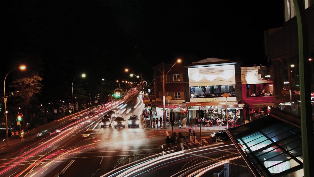 avoid road noises with roller shutters
