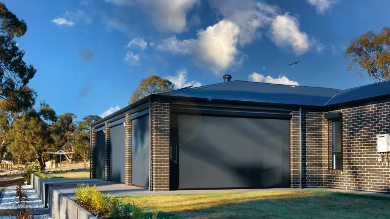 Outdoor roller blind in Sydney